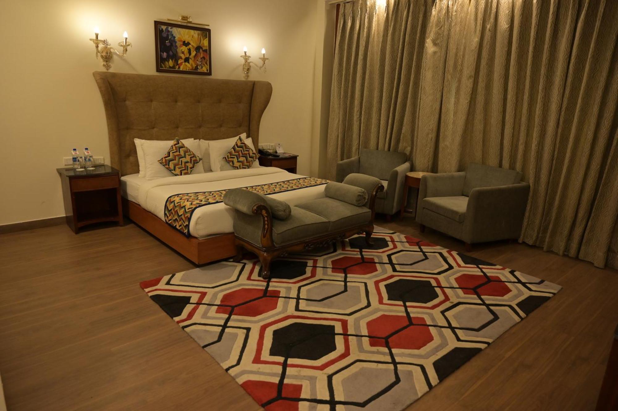 Hk Clarks Inn, Amritsar Exterior photo